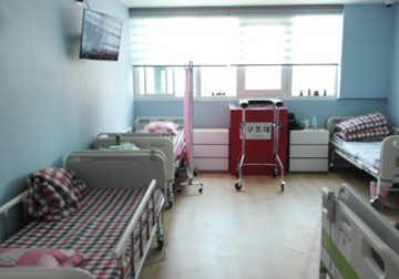 요양원 4인실 1